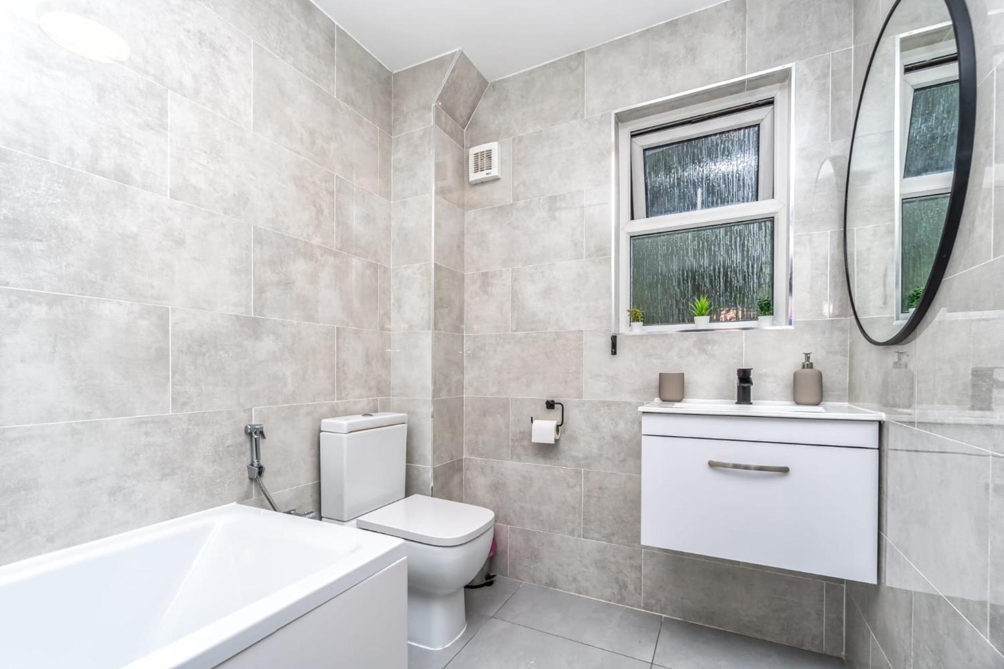 Cosy Guest House In Whitechapel ลอนดอน ภายนอก รูปภาพ