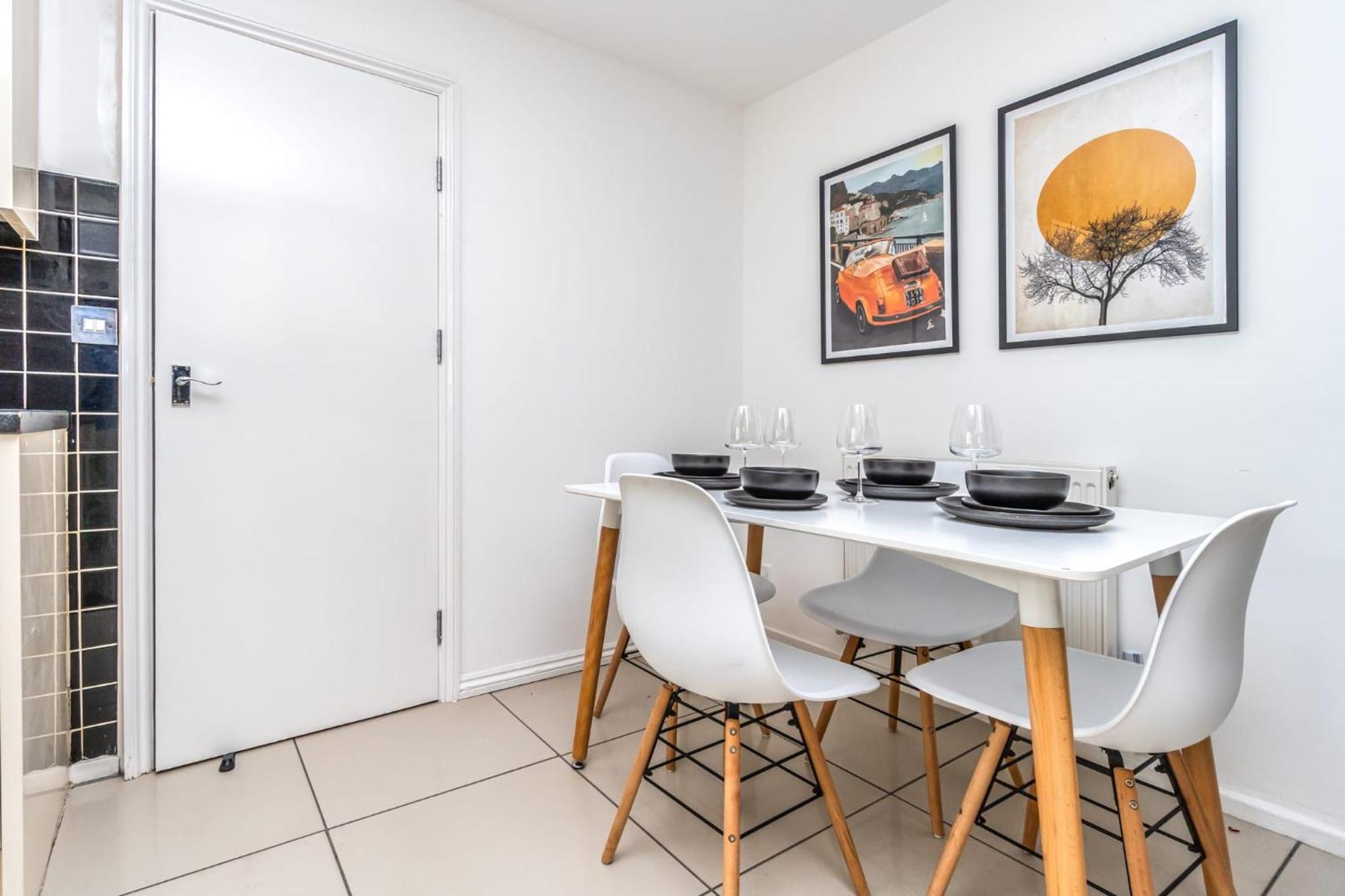 Cosy Guest House In Whitechapel ลอนดอน ภายนอก รูปภาพ